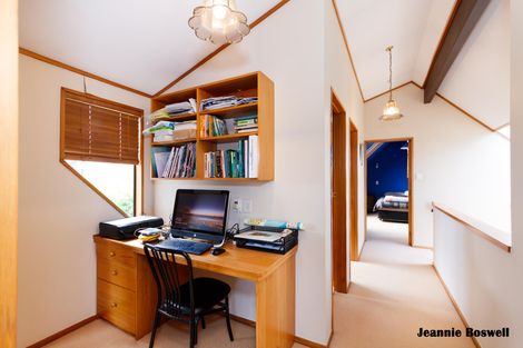 Photo of property in 8 Caccia Birch Lane, Hokowhitu, Palmerston North, 4410