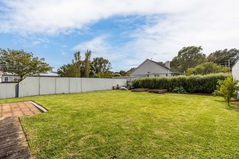 Photo of property in 52 Blake Street, Waitara, 4320