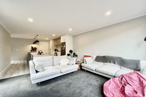 Photo of property in 9b Hinau Grove, Wainuiomata, Lower Hutt, 5014