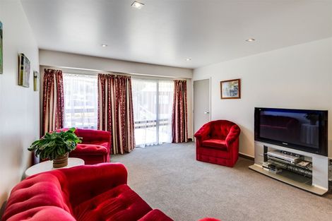 Photo of property in 90 Simla Avenue, Havelock North, 4130