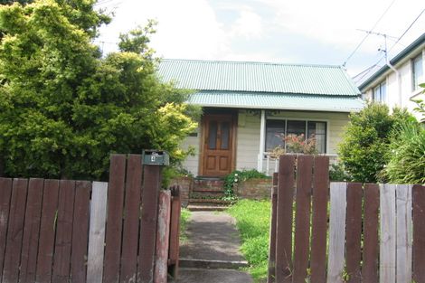 Photo of property in 4 Moir Street, Mount Victoria, Wellington, 6011