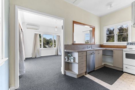 Photo of property in 20 Frankley Road, Westown, New Plymouth, 4310