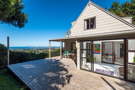 Photo of property in 18 Govan Wilson Road, Whangaripo, Warkworth, 0985