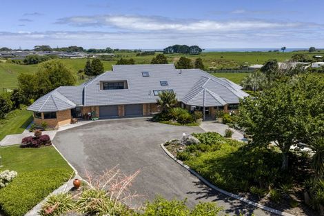 Photo of property in 1179 Devon Road, Bell Block, New Plymouth, 4373