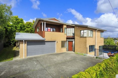Photo of property in 77a Ocean View Road, Hillcrest, Auckland, 0627