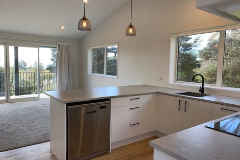 Photo of property in 88a Scott Road, Stanmore Bay, Whangaparaoa, 0932