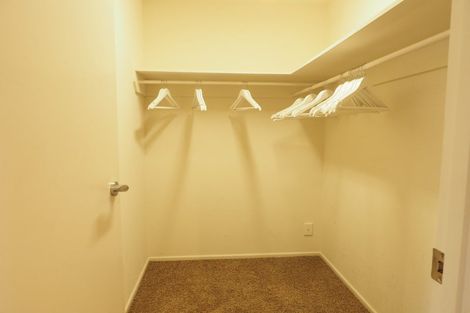 Photo of property in 8 Amner Place, Bluff Hill, Napier, 4110