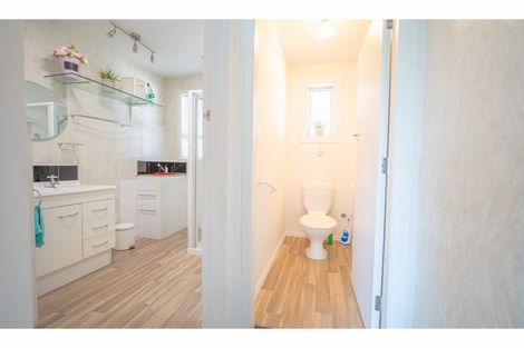 Photo of property in 2/458 Barbadoes Street, Edgeware, Christchurch, 8013