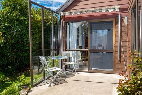 Photo of property in 2/9a Chilcombe Street, Ilam, Christchurch, 8041