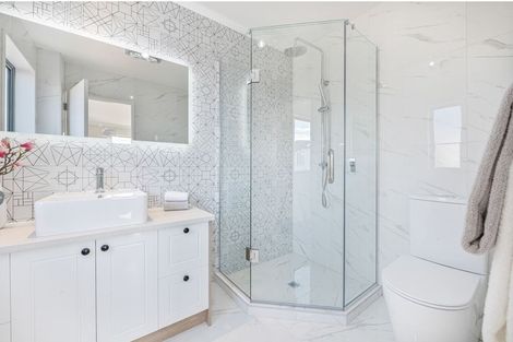 Photo of property in 60 Hikuawa Road, Flat Bush, Auckland, 2019