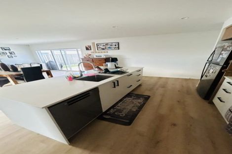Photo of property in 19 Cassin Place, Taradale, Napier, 4112