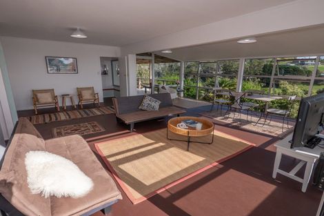 Photo of property in 5 Seaview Road, Cable Bay, 0420
