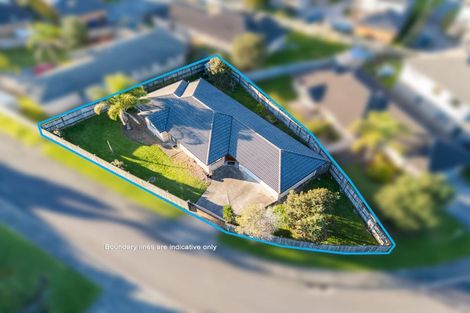 Photo of property in 6 Riverglade Parkway, Te Atatu South, Auckland, 0610