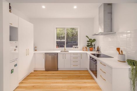 Photo of property in 12a Cradock Street, South New Brighton, Christchurch, 8062