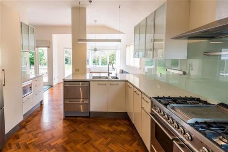 Photo of property in 9 Clarence Road, Northcote Point, Auckland, 0627