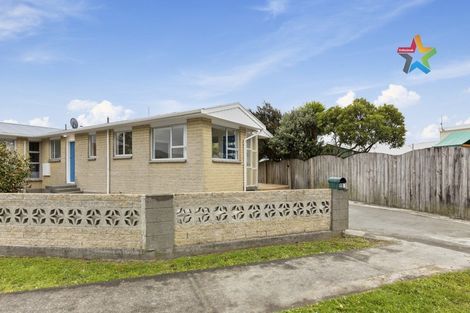 Photo of property in 15b Pencarrow Crescent, Wainuiomata, Lower Hutt, 5014