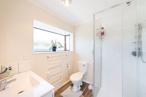 Photo of property in 14 Montana Way, Milson, Palmerston North, 4414