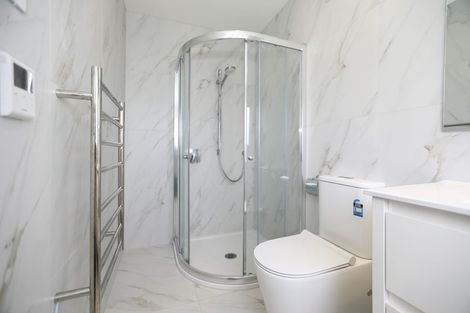 Photo of property in 674a East Coast Road, Pinehill, Auckland, 0630