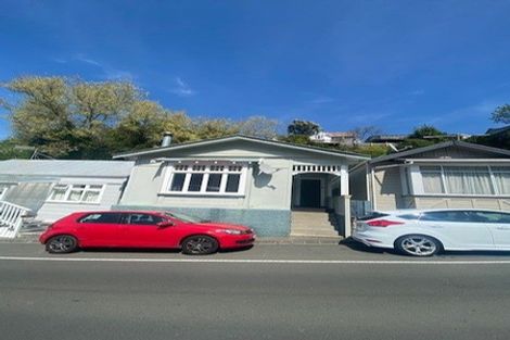 Photo of property in 38-40 Shakespeare Road, Bluff Hill, Napier, 4110