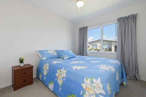 Photo of property in 11 Kamahi Crescent, Papamoa Beach, Papamoa, 3118