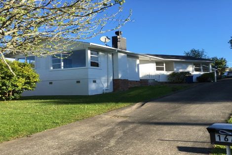 Photo of property in 16 Linley Place, Hillcrest, Auckland, 0627