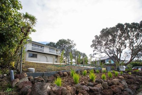 Photo of property in 4 Dalmeny Close, Murrays Bay, Auckland, 0630