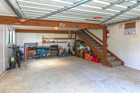 Photo of property in 195 Driving Creek Road, Coromandel, 3506