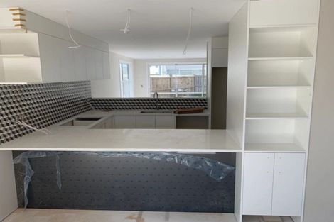 Photo of property in 28 Aeronautic Road, Takanini, 2112