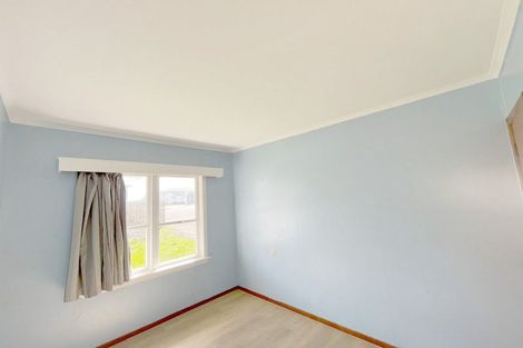 Photo of property in 35 Exmouth Road, Northcote, Auckland, 0627