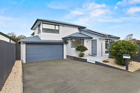 Photo of property in 2 Anglesea Avenue, Parklands, Christchurch, 8083