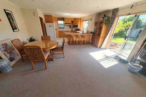 Photo of property in 73 Matipo Street, Riccarton, Christchurch, 8041