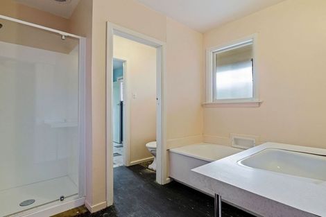 Photo of property in 216 Yaldhurst Road, Avonhead, Christchurch, 8042