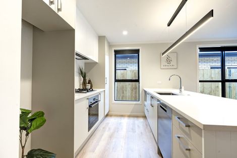 Photo of property in 23 Waruhia Crescent, Rototuna North, 3281