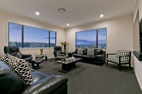 Photo of property in 10 Waimaki Way, Gulf Harbour, Whangaparaoa, 0930