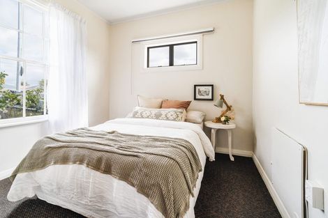 Photo of property in 2 Fairs Road, Milson, Palmerston North, 4414