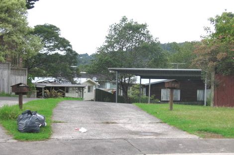 Photo of property in 11 John Webster Place, Glen Eden, Auckland, 0602