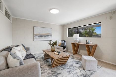 Photo of property in 1/9 Kowhai Road, Mairangi Bay, Auckland, 0630