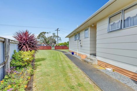 Photo of property in 25 Kapuni Street, Manaia, 4612