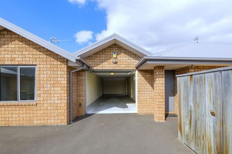 Photo of property in 8a Somerville Crescent, Aidanfield, Christchurch, 8025