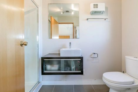 Photo of property in 2/60 Centorian Drive, Windsor Park, Auckland, 0632