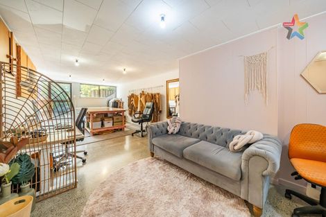 Photo of property in 117 Dowse Drive, Maungaraki, Lower Hutt, 5010