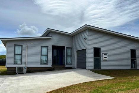 Photo of property in 32 Sunset Drive, Baylys Beach, Dargaville, 0377