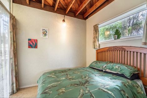 Photo of property in 28 Brunton Place, Glenfield, Auckland, 0629