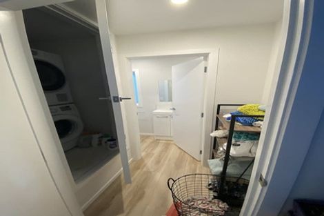 Photo of property in 3b Hillview Crescent, Paparangi, Wellington, 6037