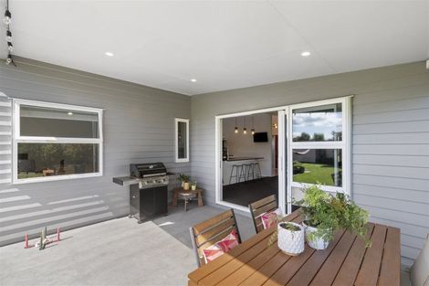 Photo of property in 40 Okarito Avenue, Levin, 5510