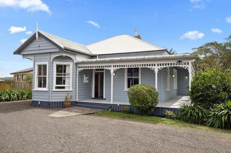 Photo of property in 13 Norfolk Rise, Waiuku, 2123