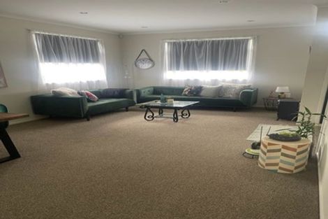 Photo of property in 7 Thornton Green, Karaka, Papakura, 2113