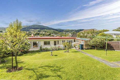 Photo of property in 353 Main Road, Tawa, Wellington, 5028
