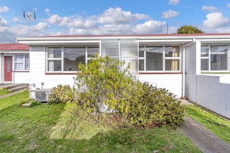 Photo of property in 2/64 Osborne Street, Waltham, Christchurch, 8011