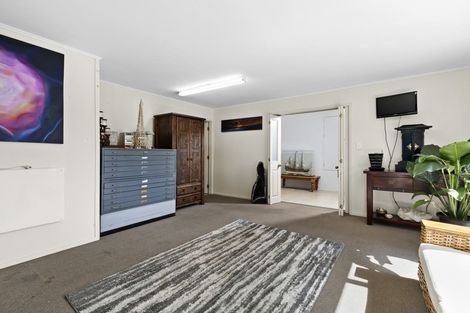 Photo of property in 10 Sunburst Lane, Torbay, Auckland, 0630